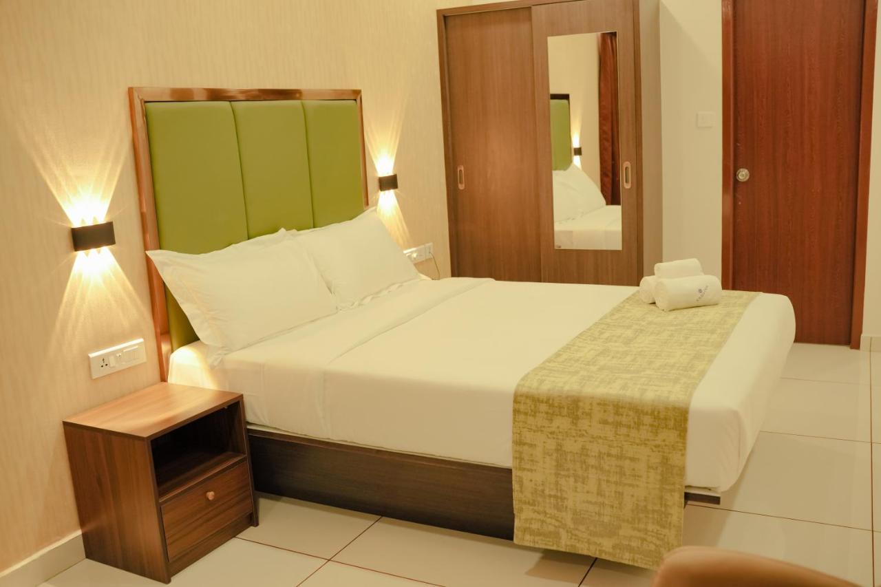 Esquina Residency Hotel Kochi Екстериор снимка