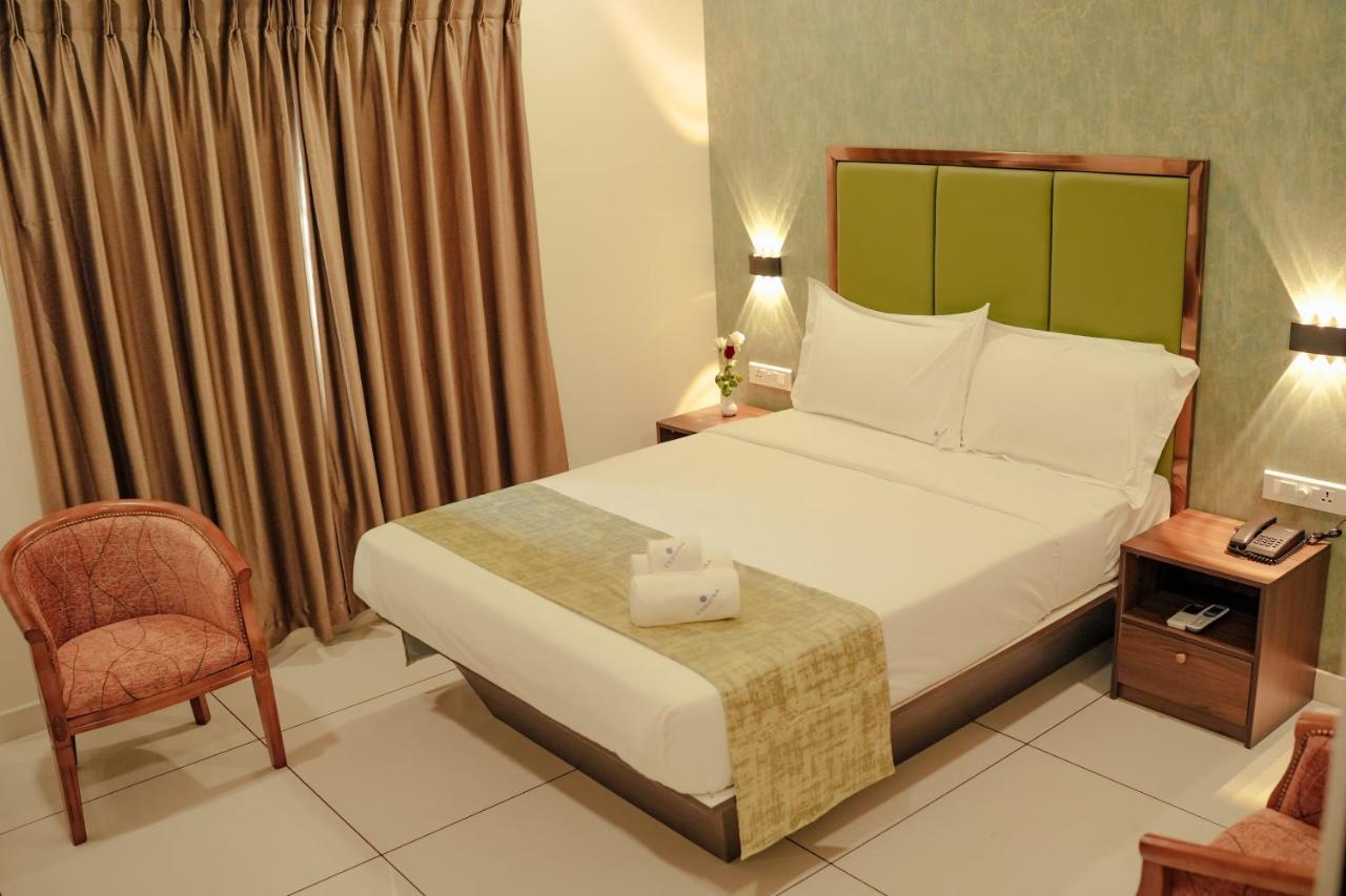 Esquina Residency Hotel Kochi Екстериор снимка
