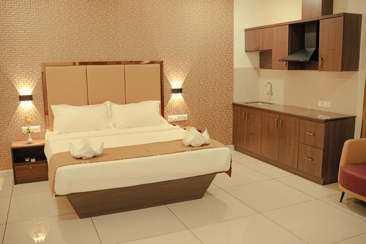 Esquina Residency Hotel Kochi Екстериор снимка