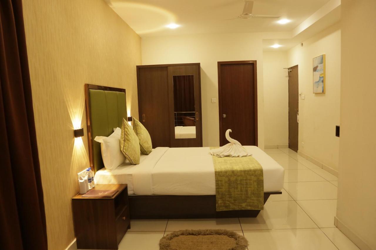 Esquina Residency Hotel Kochi Екстериор снимка