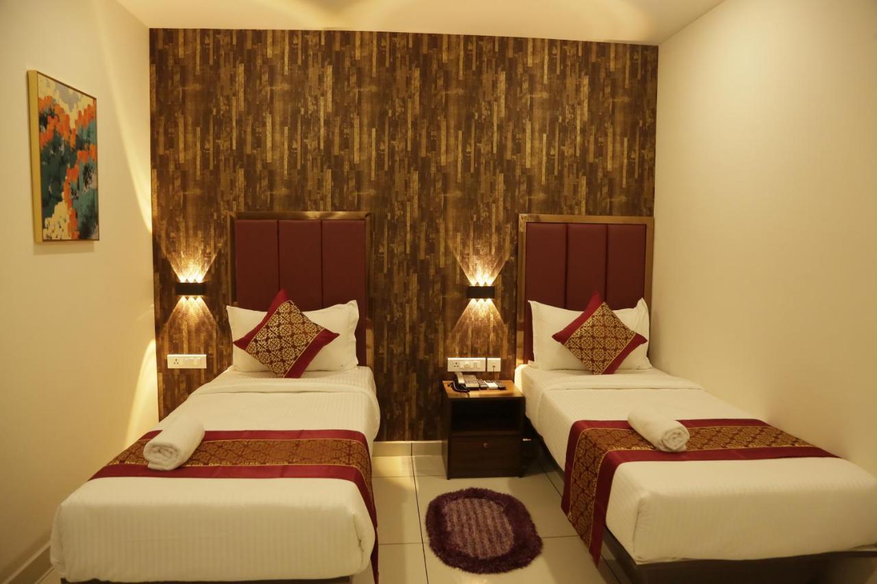 Esquina Residency Hotel Kochi Екстериор снимка