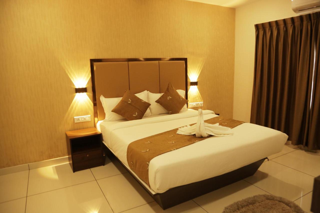 Esquina Residency Hotel Kochi Екстериор снимка